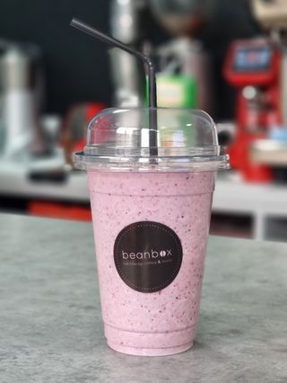 Smoothie capsuni si banane