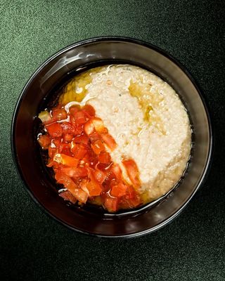 Hummus con verdure fresche