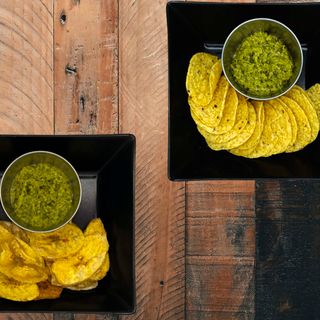 GUACAMOLE  +  CHIPS DE NACHOS