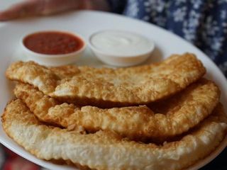 З бринзою Чебурек з бринзою  (3шт)