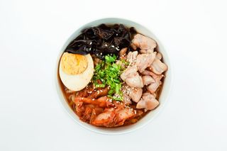 Кимчи рамен с курицей