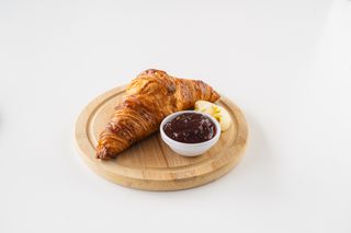 Kroasan sa džemom