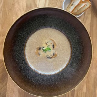 სოკოს კრემ-სუპი