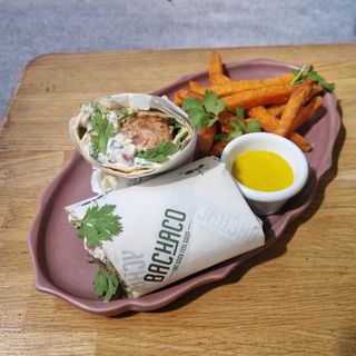 Burrito De Falafel (Caliente )