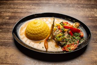 Saramura de somn cu mamaliga si mujdei