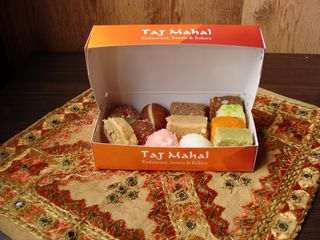  500 gr Box of mixed sweets