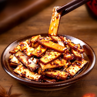 Tofu stufato 卤豆干