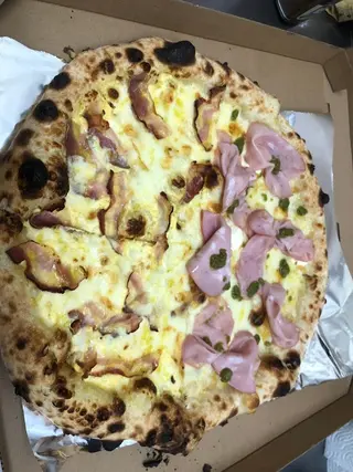 Capricciosa pizza