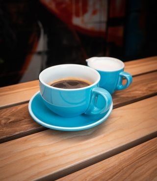 Американо з молоком з собою