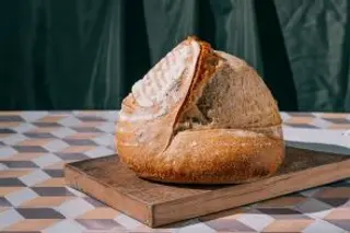 Paine Artizanala cu maia 800g