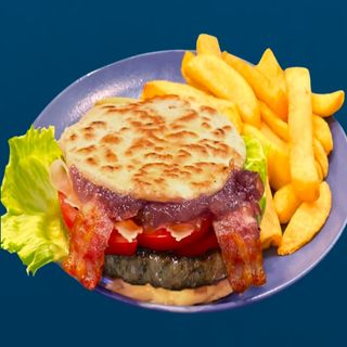 Abruzzo Burger - servito con patatine fritte