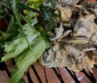 Телятина в сливочном соусе