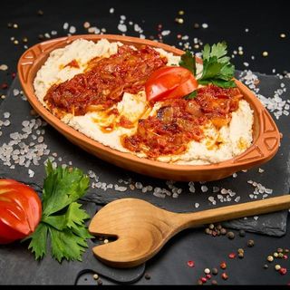 Fasole batuta cu ceapa caramelizata