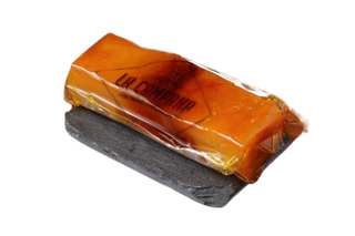 Porción De Turrón De Yema Quemada