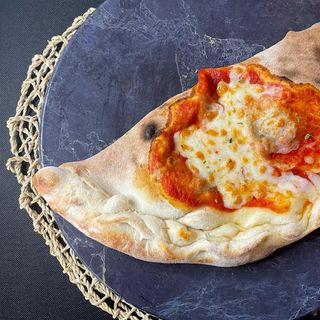 Pizza calzone "cerrada" (33 cm.)