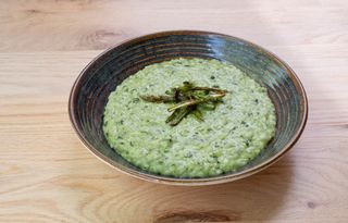 Risotto De Espárragos Y Taleggio