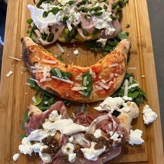 CALZONCINI GOURMET (3 UND. )