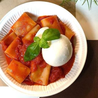 PACCHERI AL POMODORO "AL BIANCOLATTE"