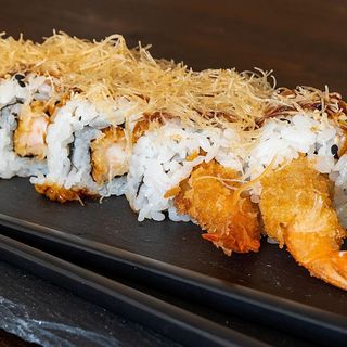 Uramaki tempura gamberi 