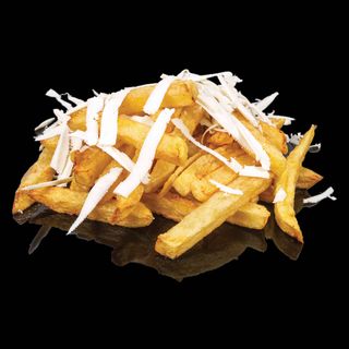 Домашни пържени картофи със сирене