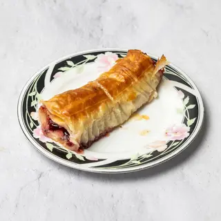 Pita sa višnjom i vanillom 200g