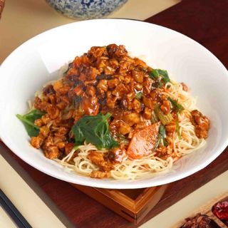 Lamian con Salsa De Ternera