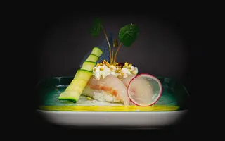 A052 - Nigiri Suzuki pistacchio 2 pezzi