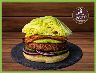 Burger Paleo Bacon y Guacamole (269 Cal, 31g proteínas, 1,90g carbohidratos, 14g grasas)