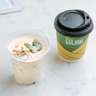 საუზმე 15₾