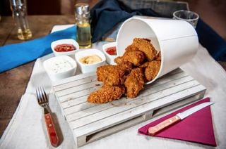 Spicy Wings Maxi Box 600 / 300 / 150 g