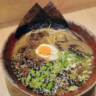 Ramen miso z wołowiną