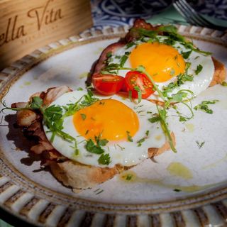 Тости з беконом (200г)