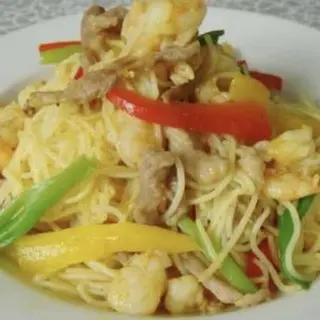 65. Fideos De Arroz Singapur