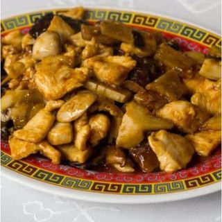 Pollo Con Bambú Y Setas Chinas