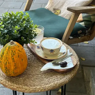 Espresso sa mlekom 