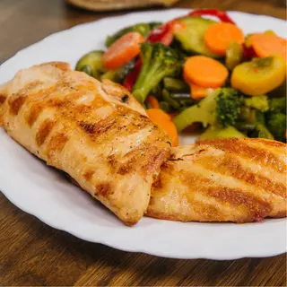 Piept de pui la grătar 75g
