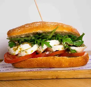 Ciabatta caprese