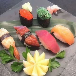 Combinado Nigiri Y Gunkan