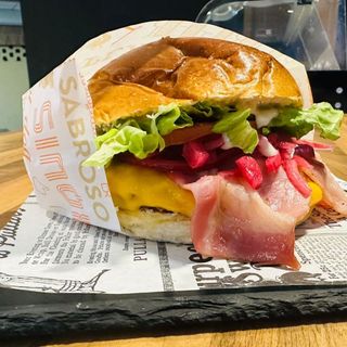 CRISPY CHICKEN BURGER º