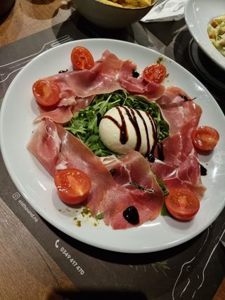 Salata Mozzarela Bocconcini