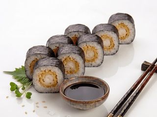 Hosomaki z Krewetką w Tempurze 8 szt (100g)
