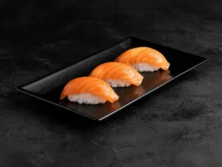Nigiri salmon 3 szt (150g)