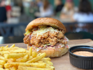 Kentucky Kan sendvič + Coca-Cola 0.33l