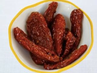 В'ялені томати