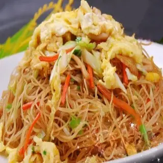 46.  Fideos tres delicias de China