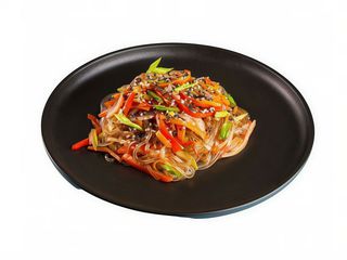 Makaron ryżowy z warzywami (300g)