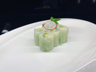 11. GREEN MAKI