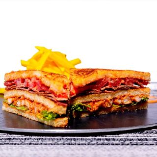 Carlifornia Club Sandwich