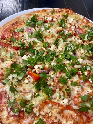 Пица Староселска (930г)