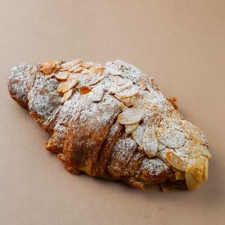 ნუშის კრუსანი